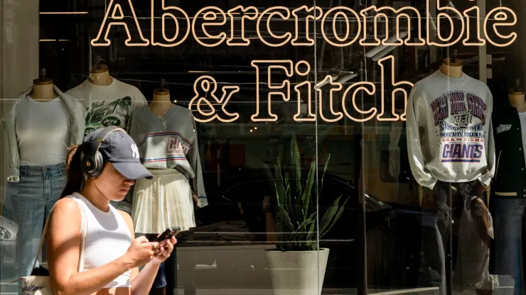 Shares of Abercrombie & Fitch Plunge 15% as CEO Warns of Uncertain Market Conditions