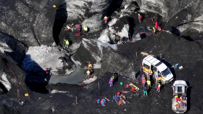 Ice Cave Rescue Called Off in Iceland After Authorities Confirm No Missing Persons; 1 Fatality Reported