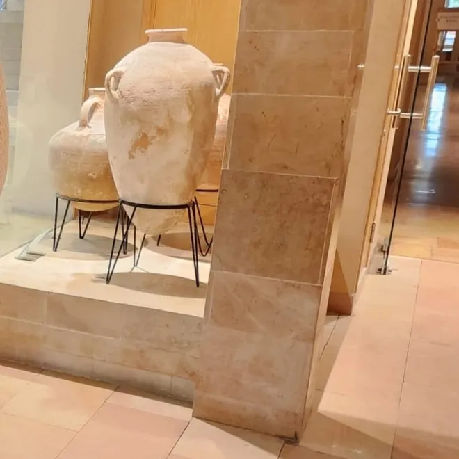 Curious 4-Year-Old Accidentally Breaks 3,500-Year-Old Jar at Museum | A Lesson in Curiosity