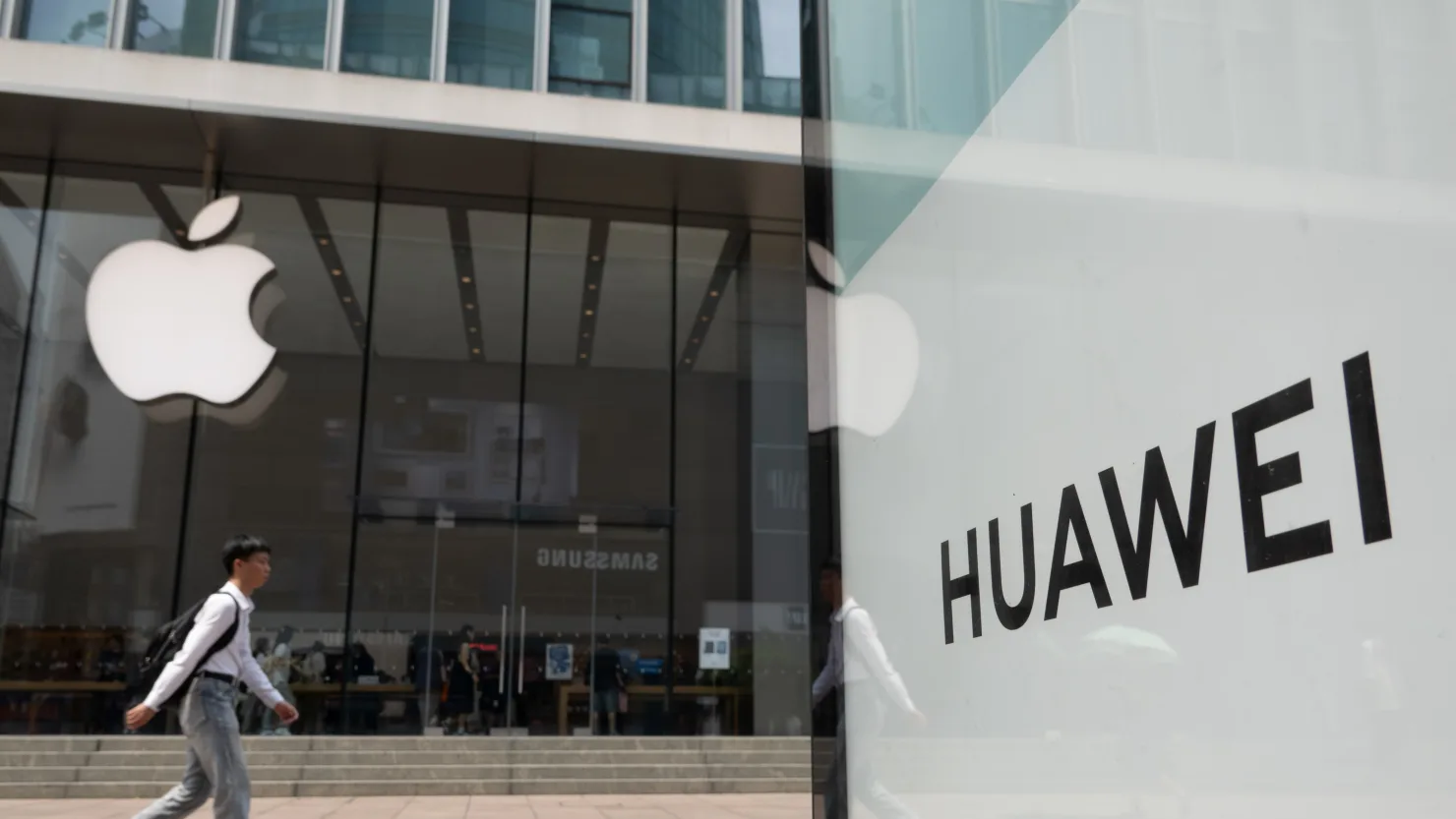 Huawei Looks to Steal the Spotlight from Apple with a Bold Product Launch Just Hours After iPhone 16 Unveiling