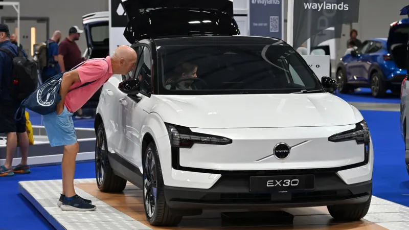 Volvo Revises Electric Vehicle Strategy, Delays 2030 All-EV Goal