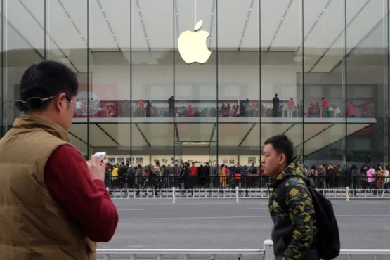 China Is Eating Apple's Lunch: How the Smartphone Giant Stacks Up Against Asian Competitors