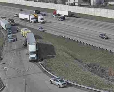 UPDATE: Coroner Called to Crash on NB I-75 in Dayton; All Lanes Closed